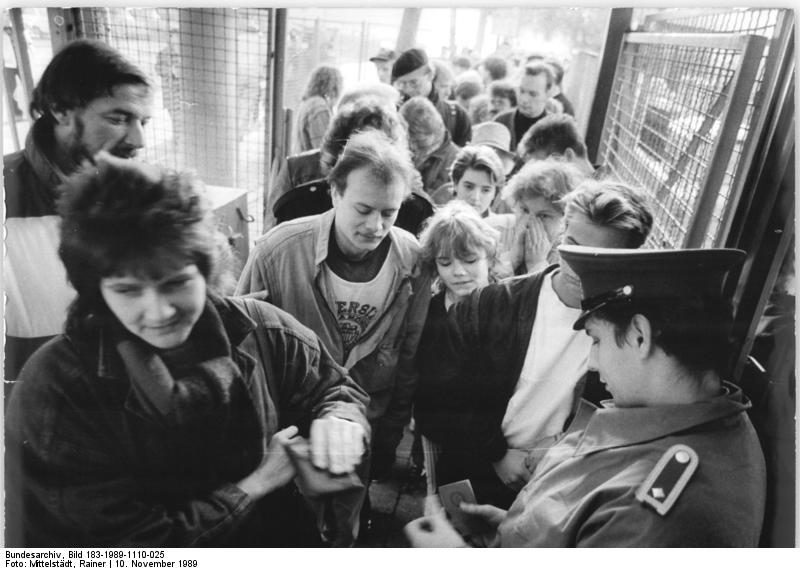 East Germans streamed over the border after the Wall fell. Courtesy of Rainer Mittelstaedt
