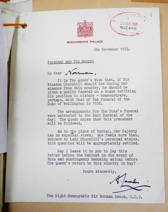 Letter expressing the Queen’s wish for a state funeral for Churchill, 1953, Catalogue reference: CAB 21/5978