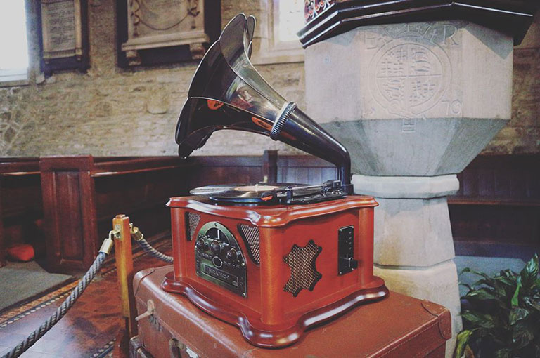 Drawing the line gramophone