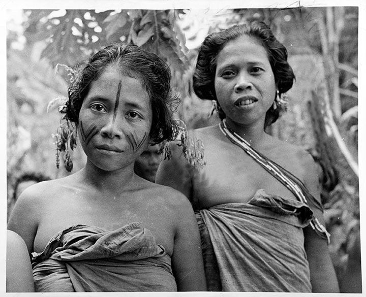 Sakai women, Malaysia (catalogue reference INF 10/211, 1948 - 1962)