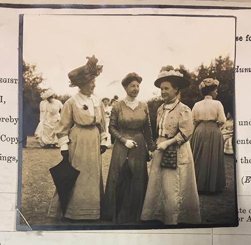 COPY 1/538/1 Photograph from August 1909 of Miss Garrett, Mrs Frank Dawes & Mrs Henry Fawcett.
