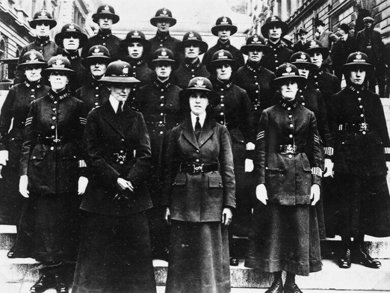 Group photograph of policewomen in uniform.
